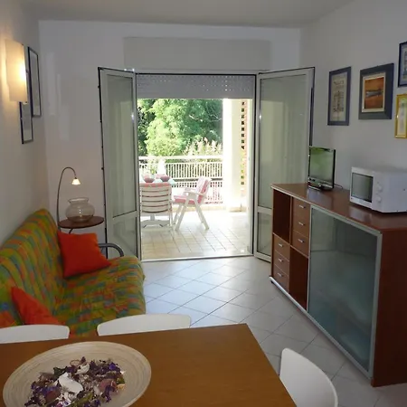 Residenza Le Acacie Lägenhet