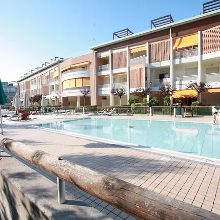 Lägenhet Residenza Le Acacie *