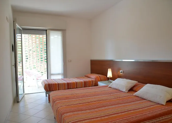 Lägenhet Residenza Le Acacie *