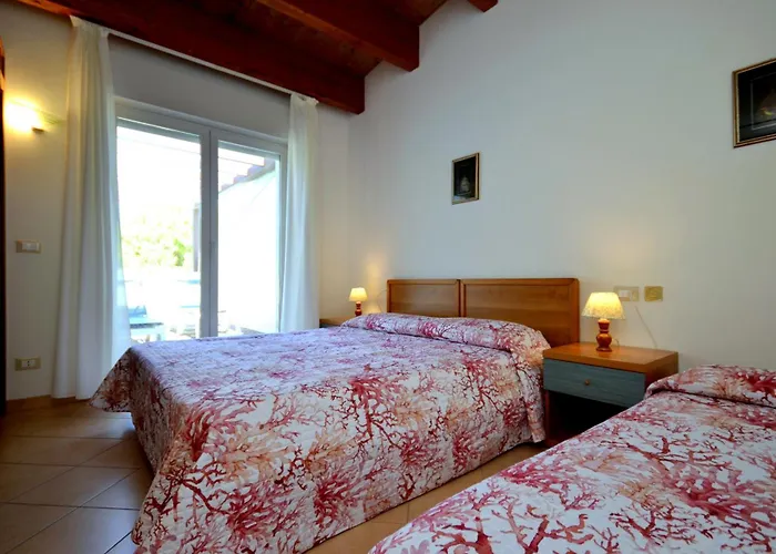 Apartment Residenza Le Acacie